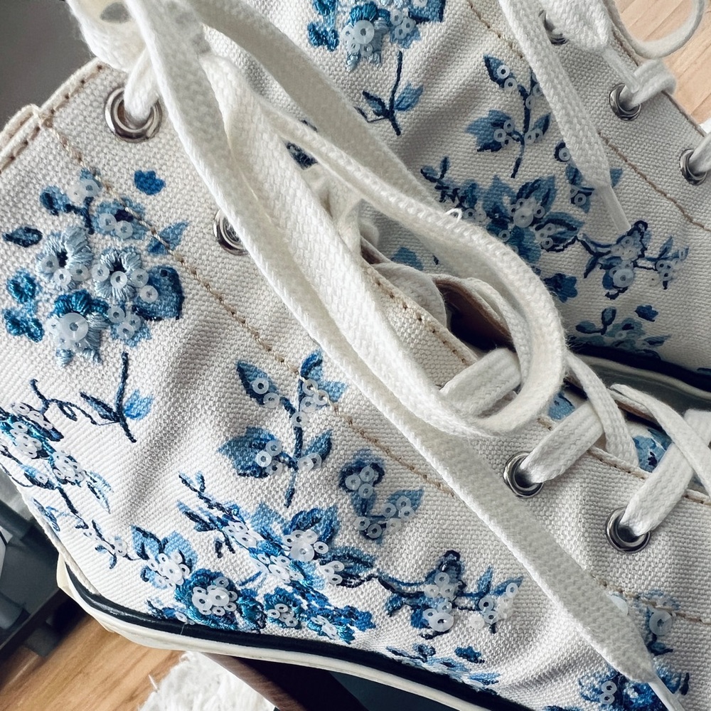 Floral Embroidered High-Top Sneakers